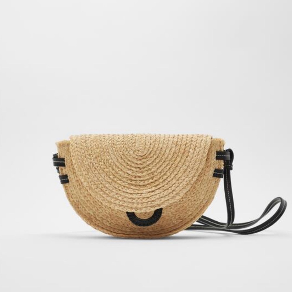 Zara purse. Worn once. Excellent condition.